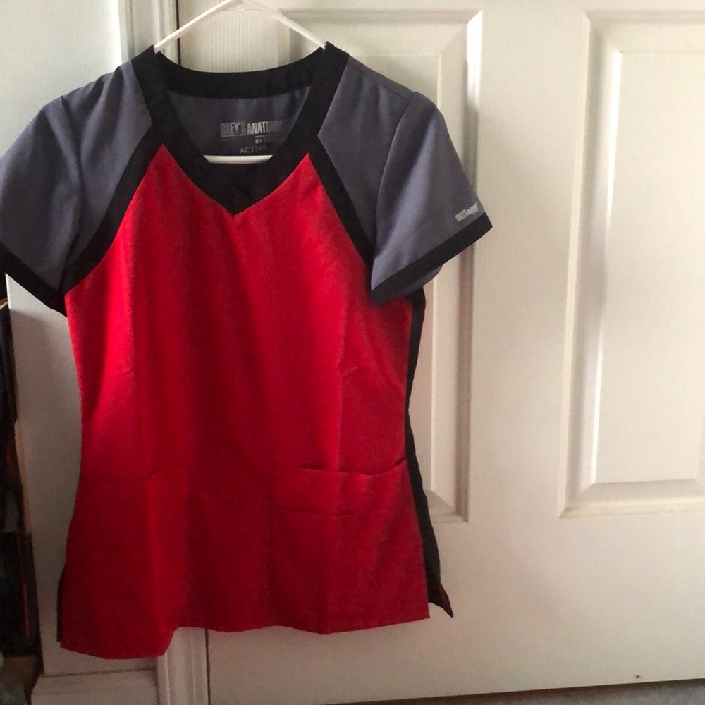 Greys anatomy red scrub set XS